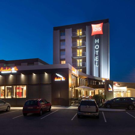 Hotel Ibis Cholet Esterno foto